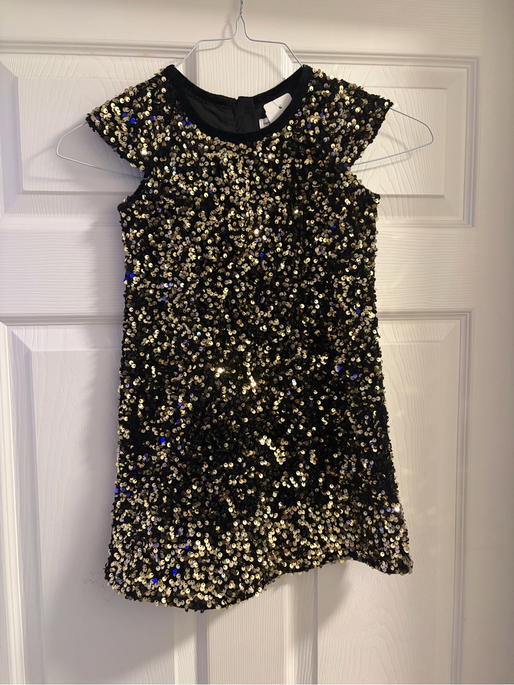 cupcakes & cashmere Black and Gold Sequin Girls Dress